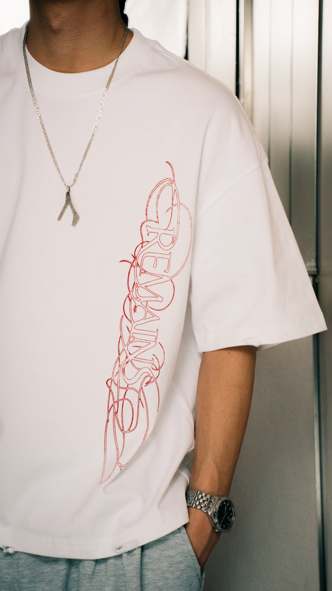 R-0H / REMAINS TRIBAL TEE