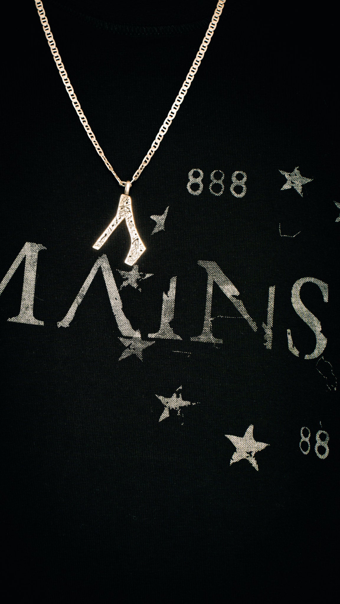 R-0H / REMAINS TEE 02